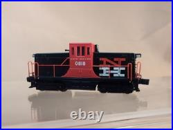 Bachmann Spectrum N Scale 81855 GE 44 Ton Diesel Switcher New Haven #0818 DCC