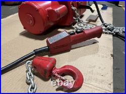 Dayton 8Z069 1000lb Electric Chain Hoist 1/2 Ton