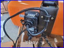 Hitachi/jet 1-ton Electric Chain Hoist, 20' Lift, Type 1bsh1, 115/230 V, 1 Phase Hitachi/jet 1-ton Electric Chain Hoist, 20' Lift, Type 1bsh1, 115/230 V, 1 Phase