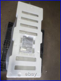 Samsung AC018MXSCCC 1.5 TON 18k BTU 1-Zone Mini Split Air Condition Outdoor Unit